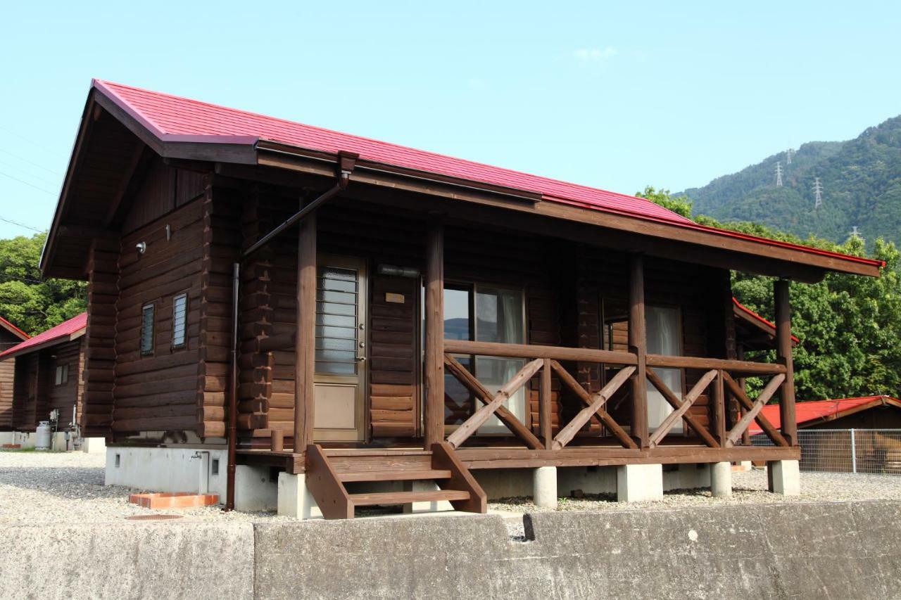 美濃田の淵キャンプ村 Hotel Higashimiyoshi Exterior photo